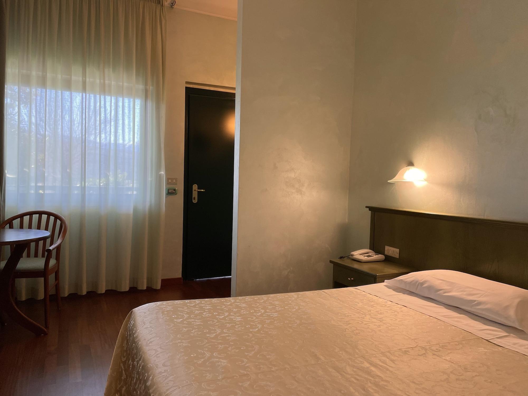 Hotel Santacroce Meeting Sulmona Exteriér fotografie
