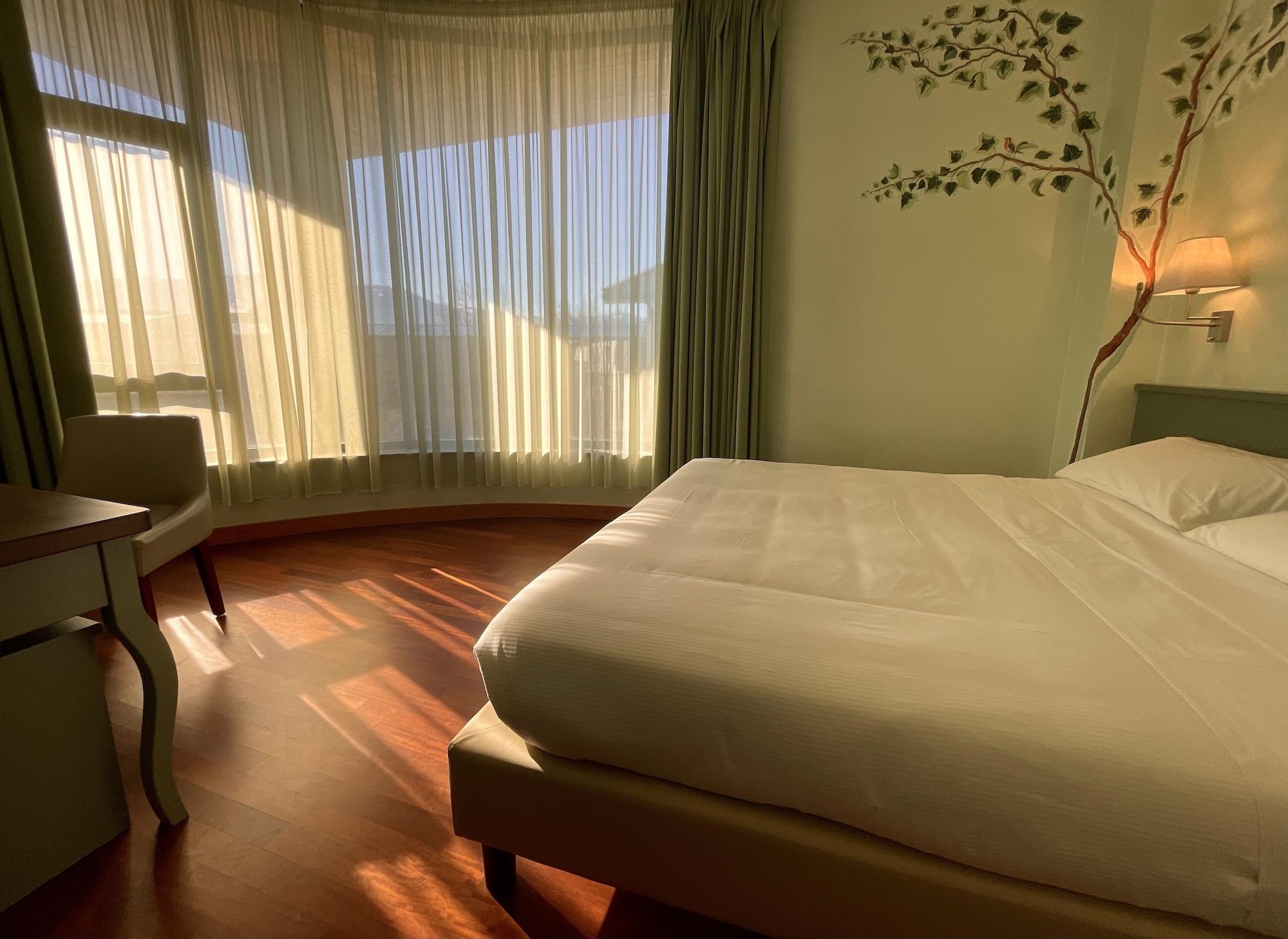 Hotel Santacroce Meeting Sulmona Exteriér fotografie